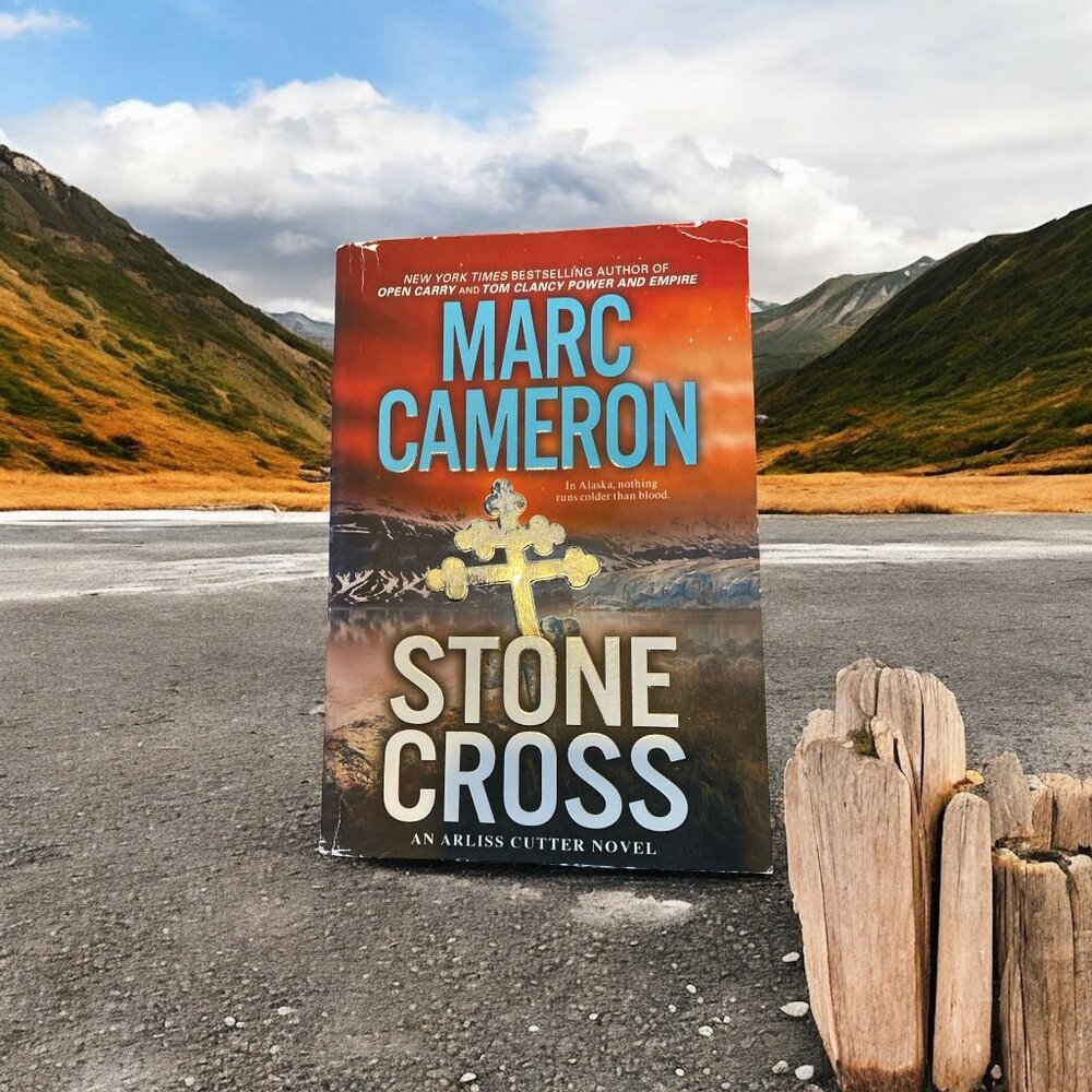 Stone Cross : An Action-Packed Crime Thriller by Marc Cameron Paperback